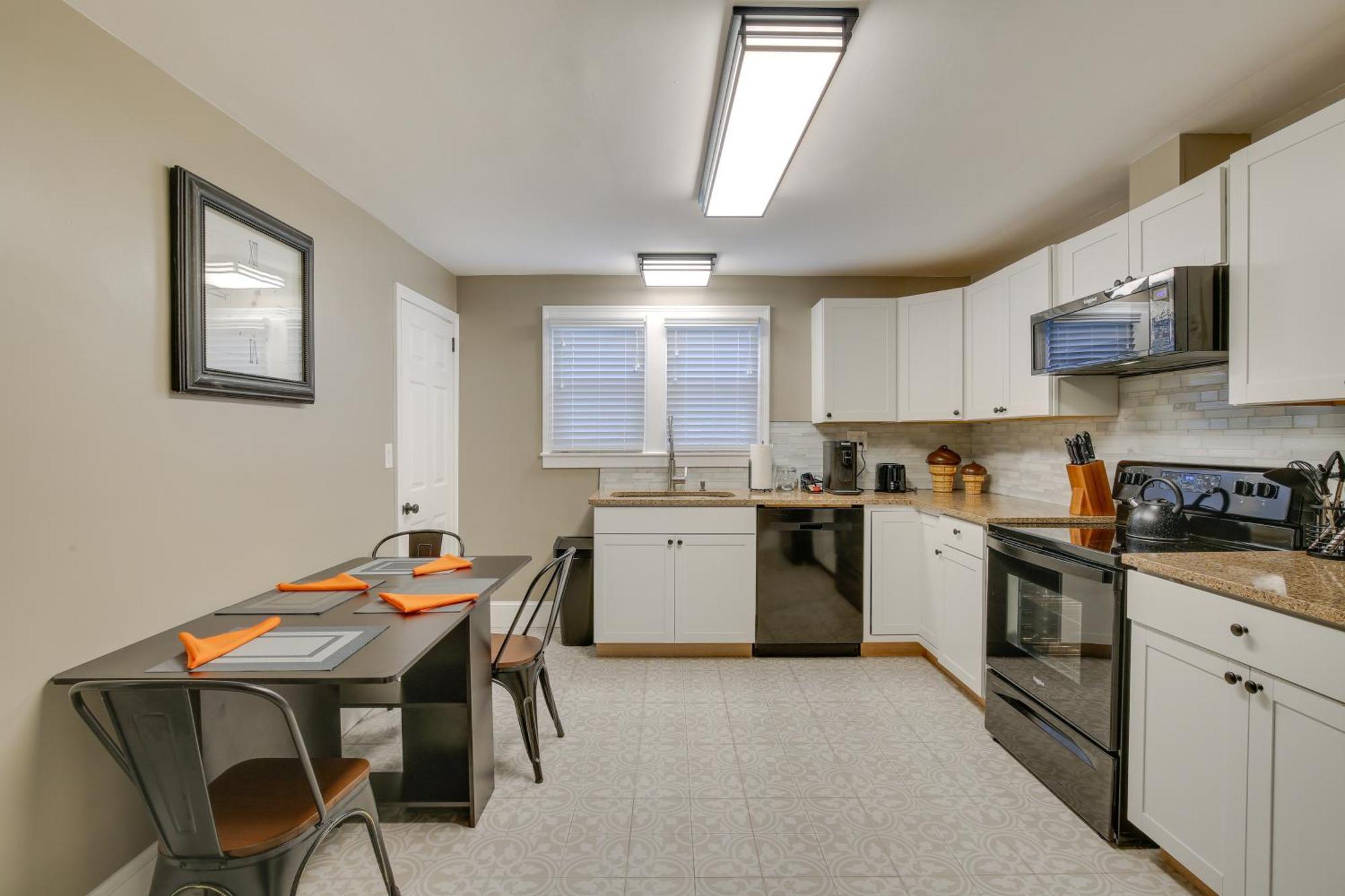 The Peaceful Post Kingston Vacation Rental المظهر الخارجي الصورة